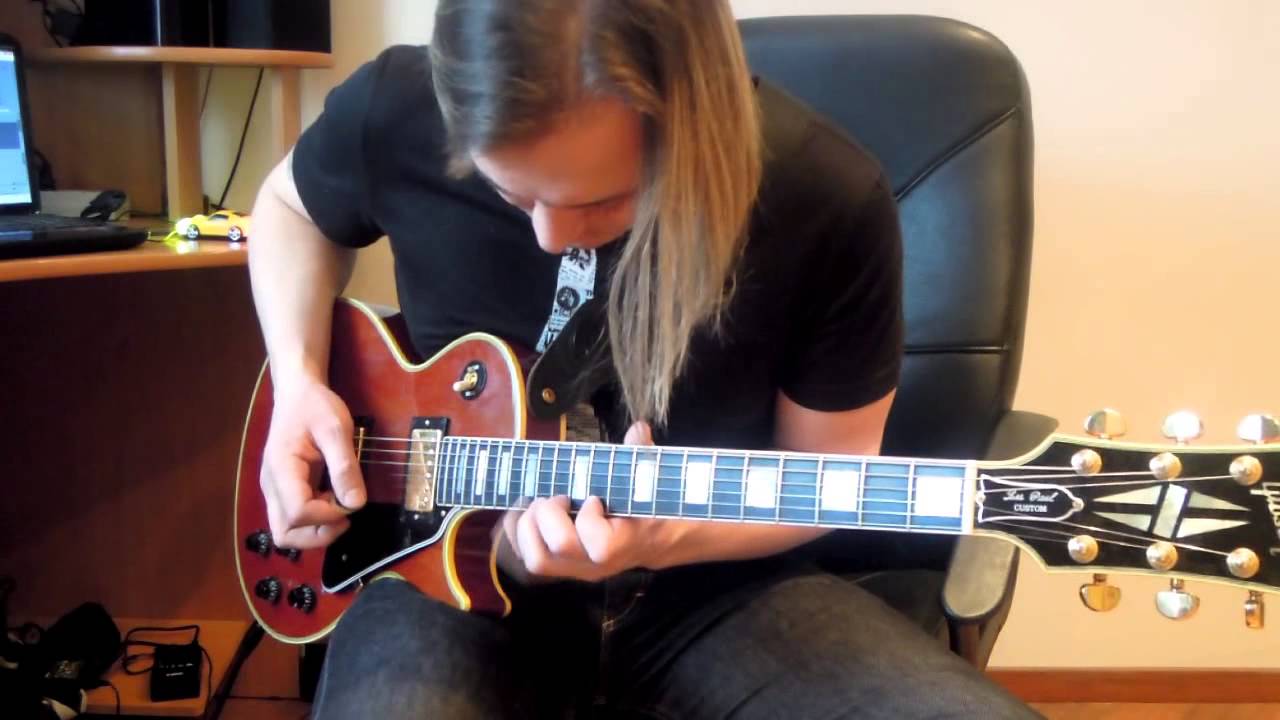 Lick №2 in Cm (including tabs)