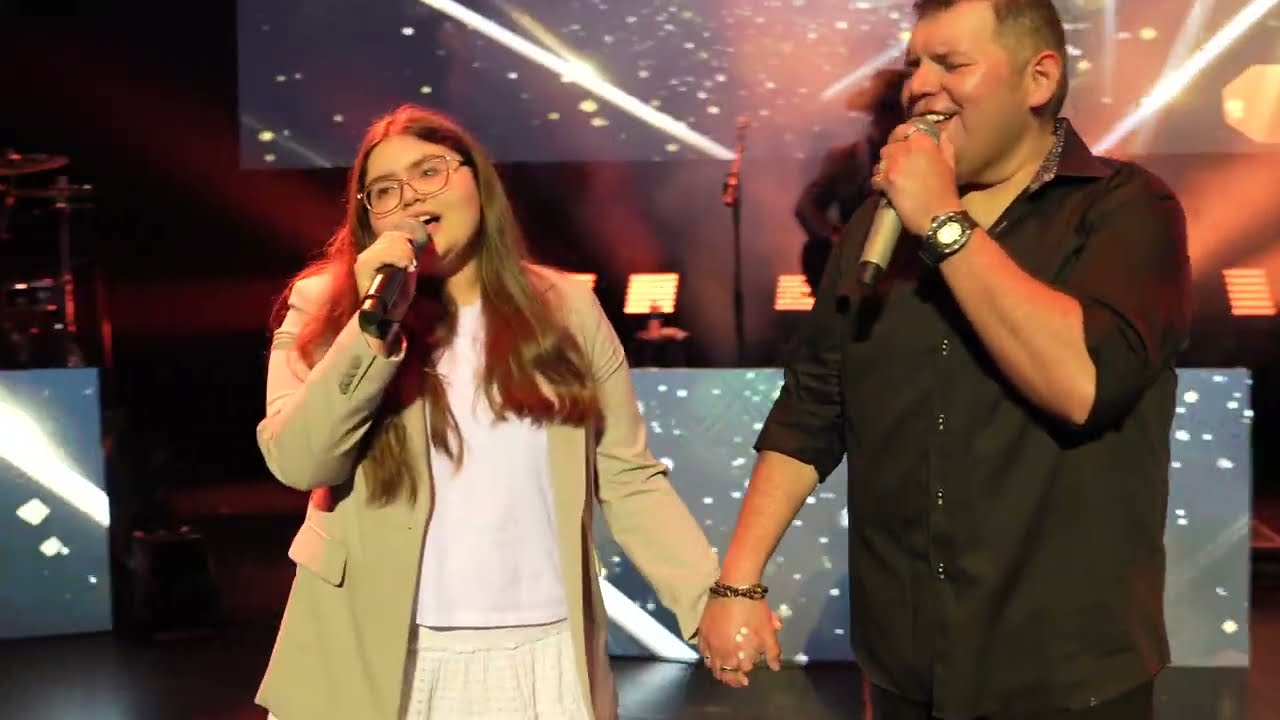 Un Hombre Con Suerte (En Vivo McAllen) Duelo Ft Danna Camila