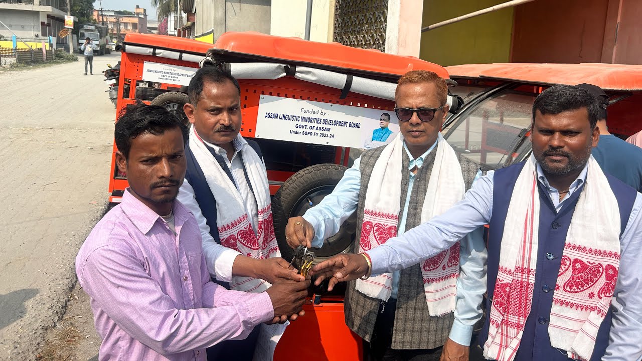 Assam Linguistic Minority Development Board distributes 22  e-rickshaws at Tangla