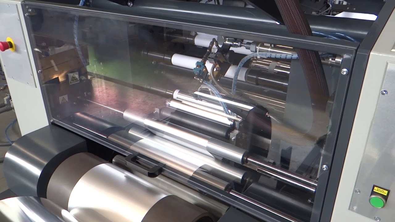 Aluminium foil rewinding machine