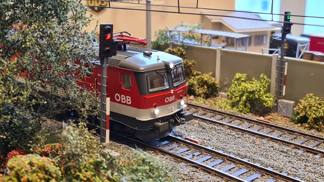 [Tutorial] Roco ÖBB 1044 Dummy Umbau