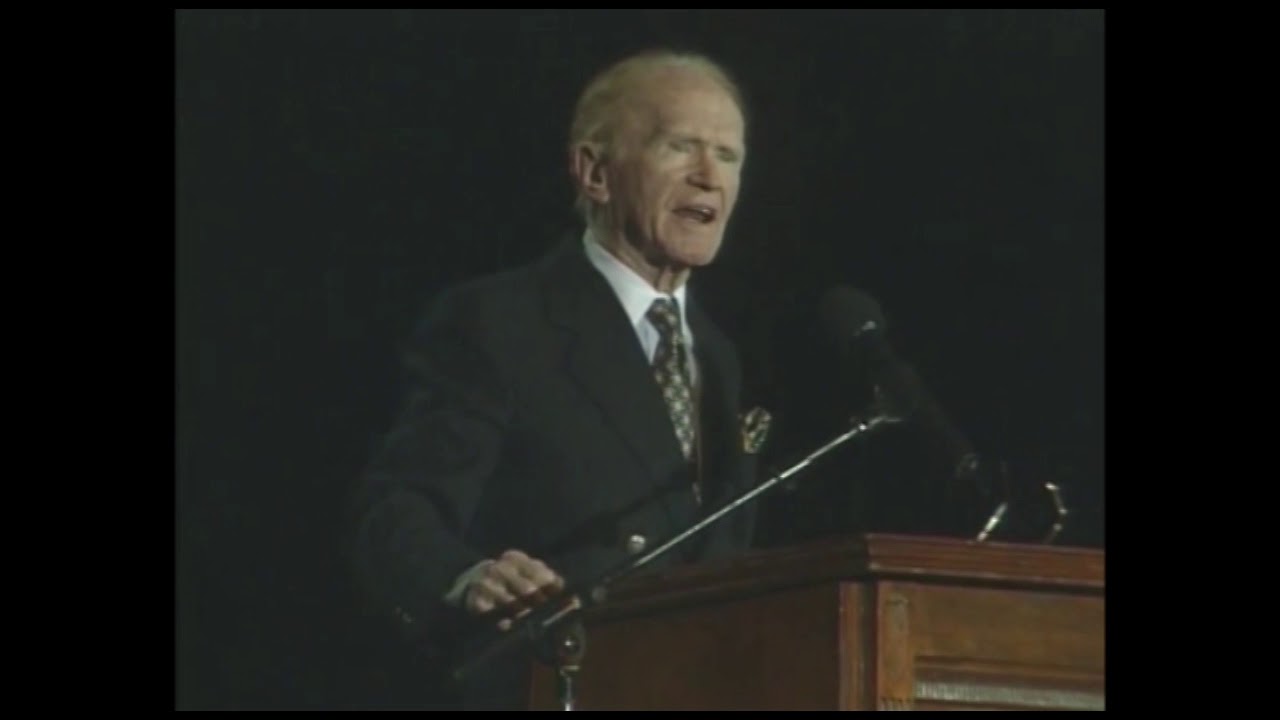Red Buttons 2004