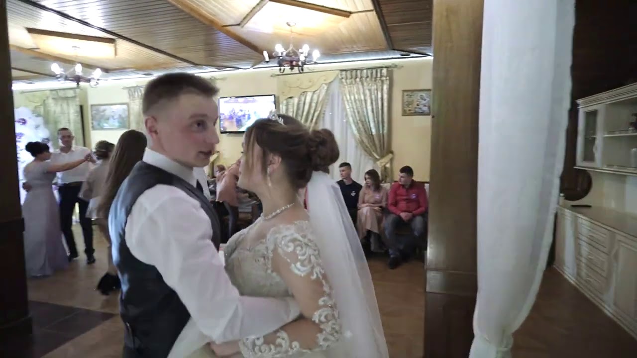 Гурт Гальорка бенд А на нашій вулиці🎼весільні танці, весілля в Карпатах 🎹музиканти на весілля