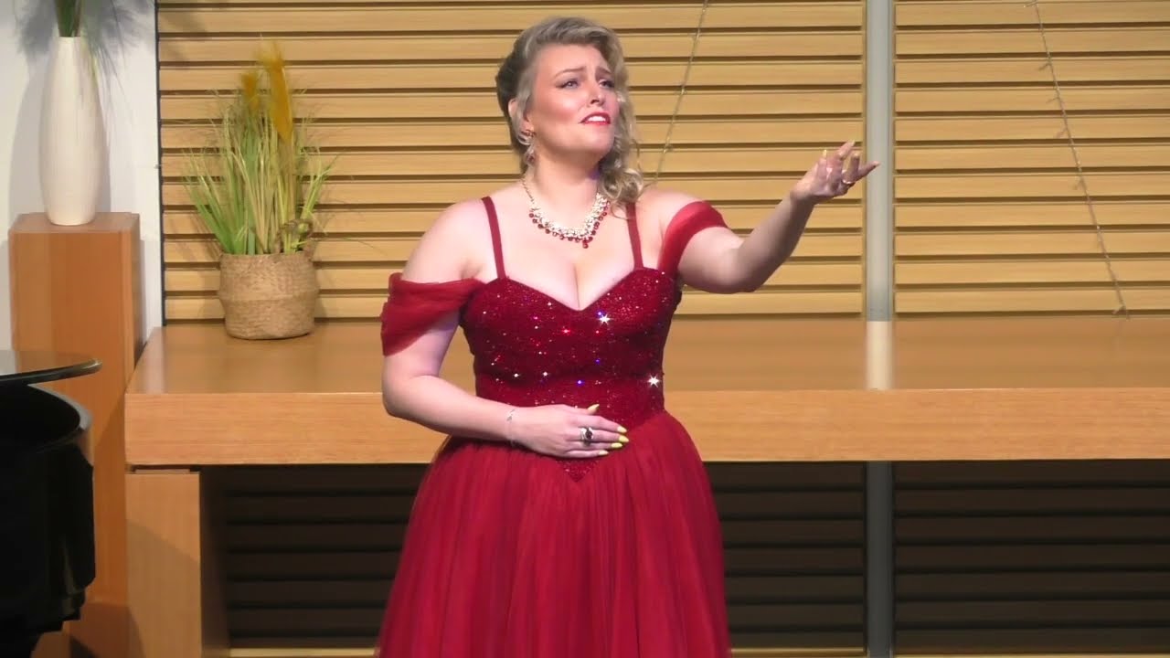 Camilla Wright's Enchanting Performance of 'Vilja' from Lehár's 'The Merry Widow'