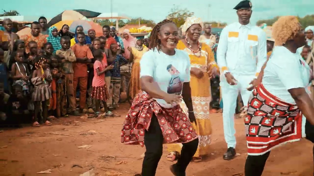 YASS FEAT AZETA   YIKI REMIX Clip Officiel