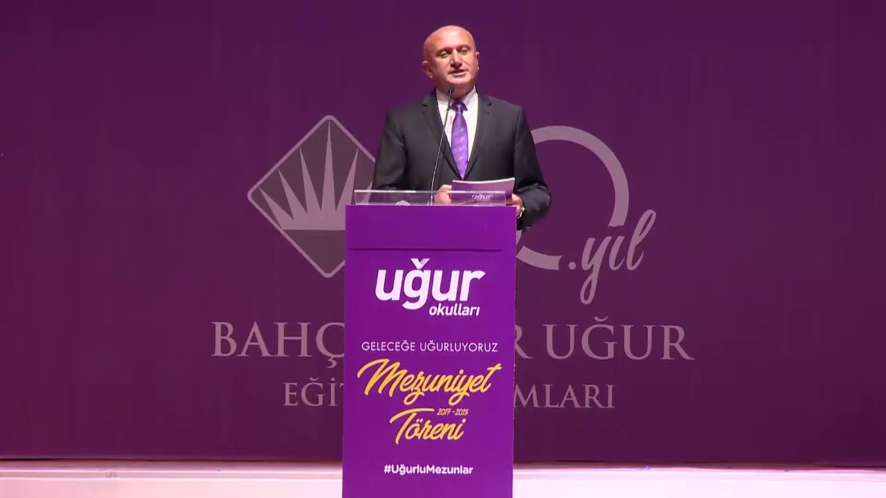 Uğur Okulları Genel Müdürü Nevzat Kulaberoğlu, 2017 - 2018 İstanbul Mezuniyet Töreni Konuşması