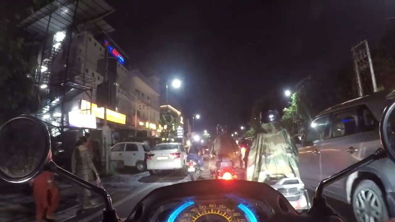 Dehradun  At Night || Monsoon Ride || देहरादून शहर रात में ||