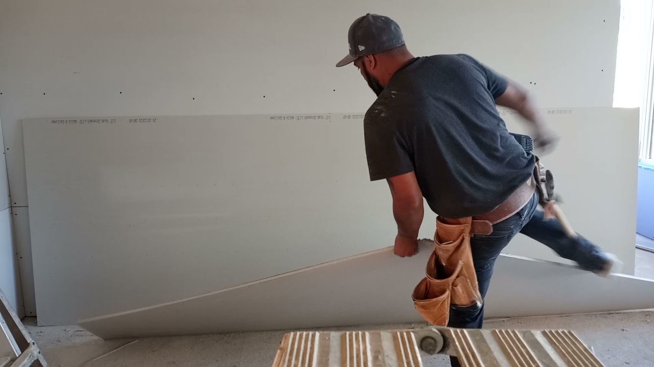 Como aser corte en pared con pico @Calzada Drywall company