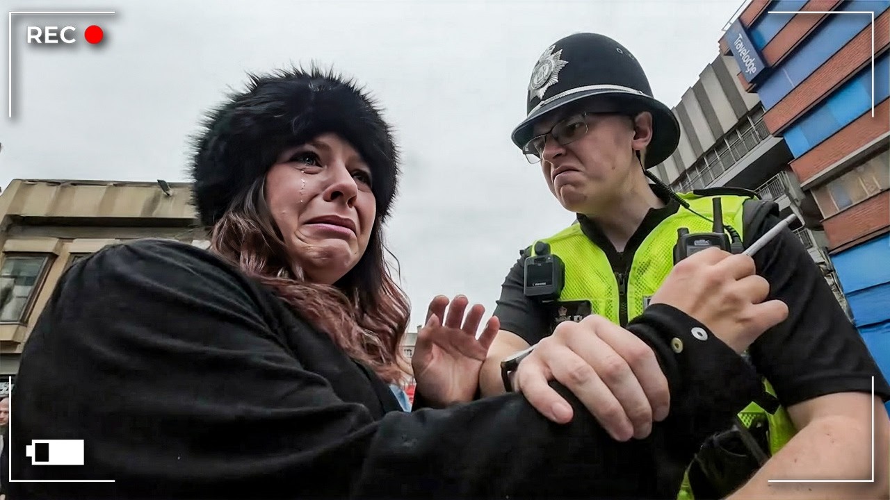 Idiot UK Cops Arrest a Single Mother For Having An Opinion