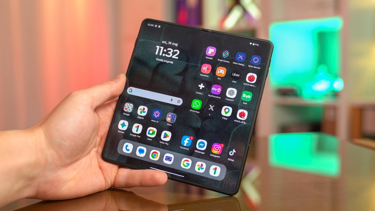 Motorola RAZR Fold - czyli składak za... 11500zł 🤯 - recenzja, Mobzilla odc. 612