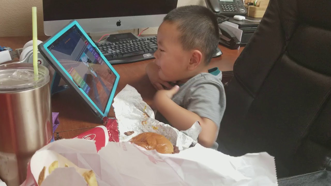 Mr Mai and his Burger
