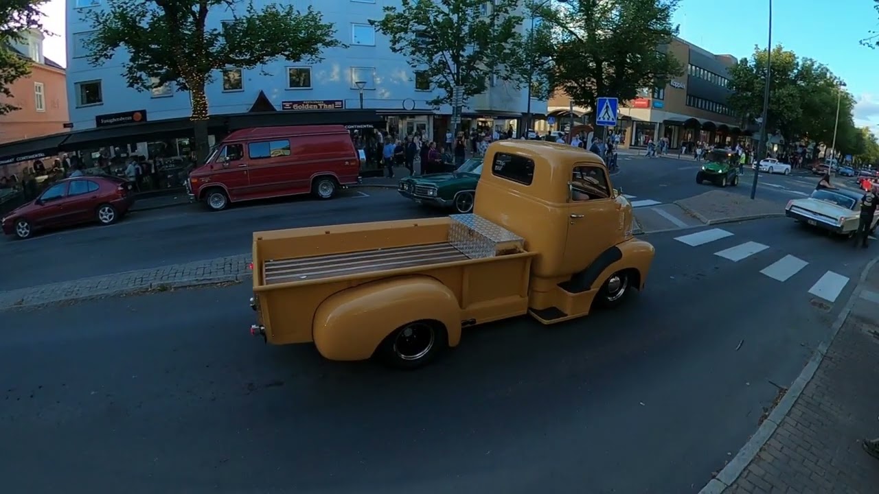 USA bilar i tran&aring;s. Gopro max 
