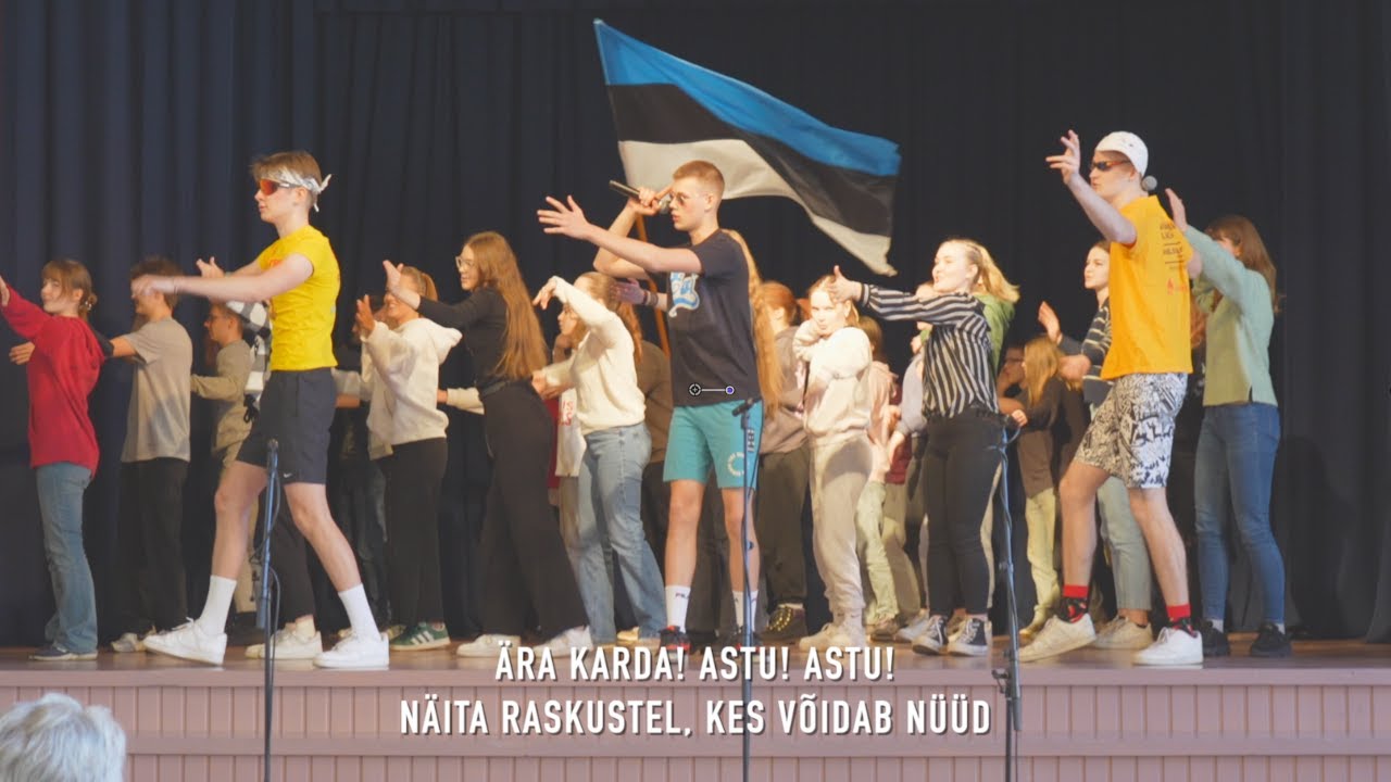 HIIGi 11.klass - Ära karda! Astu! Astu! (KAJ - Bara Bada Bastu)