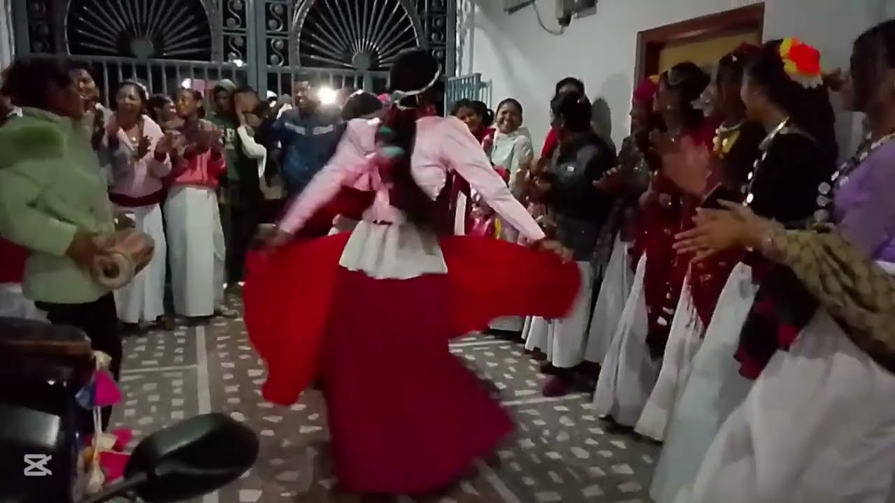 Tharu culture Tharu Nach in Tulsipur || Tharu maghi Nach 😍😍 Tulsipur 7dang