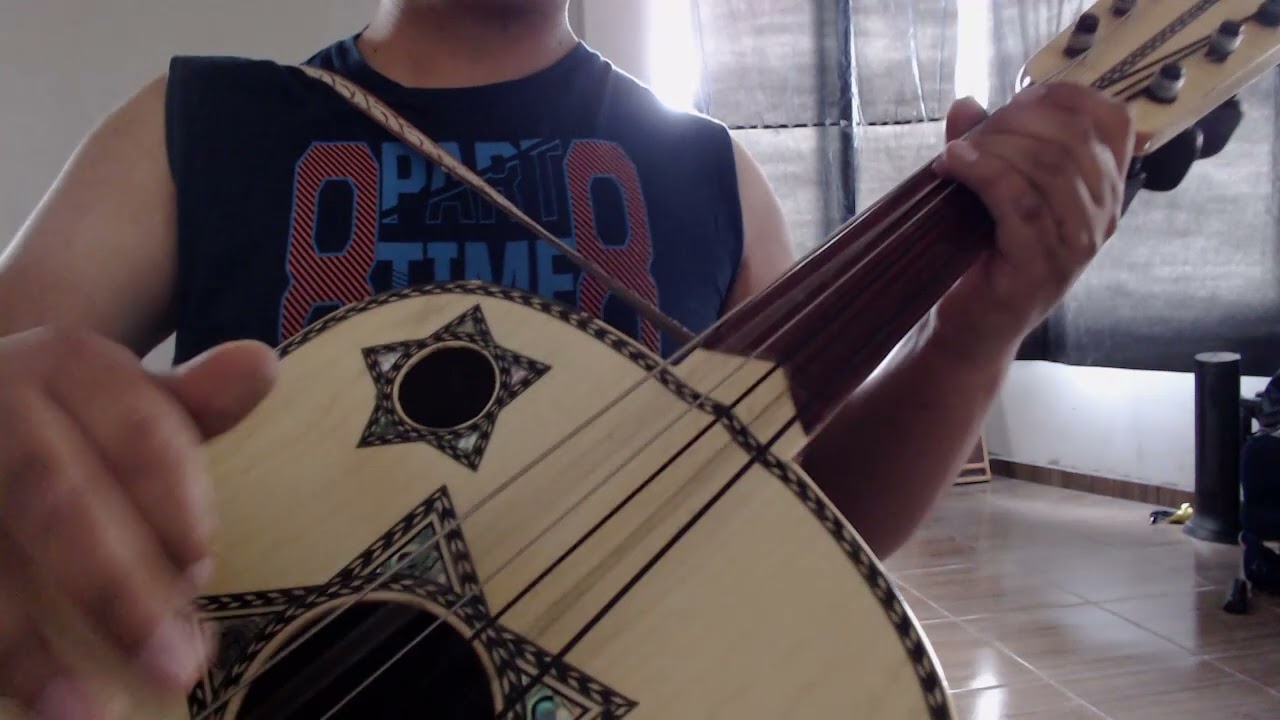 Guitarrón (México Lindo y Querido)