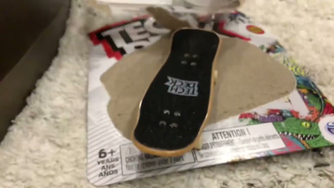 Opening the Ultra Rare “OLD SKOOL” Tech Deck