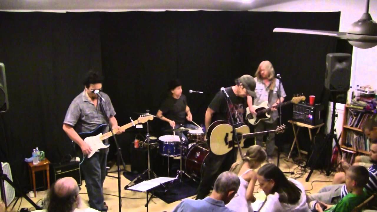 The Lost Dogs - Dog Days of Summer Weekend (Full Concert)