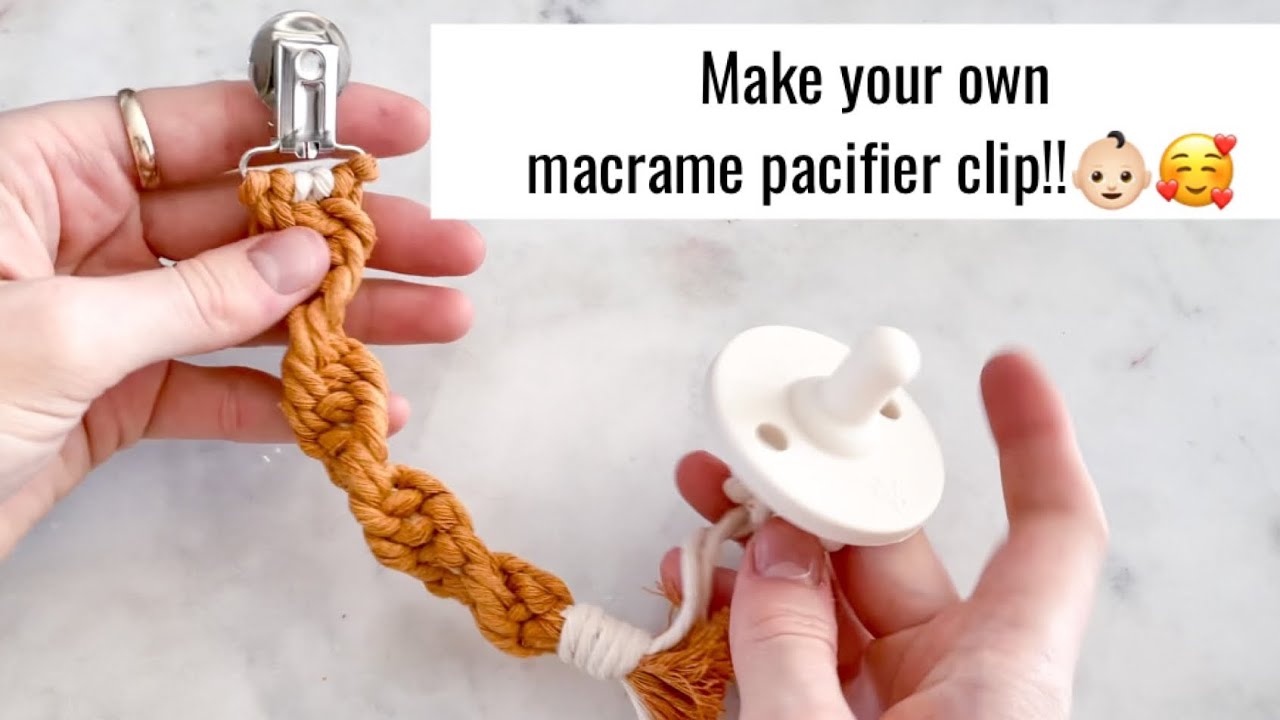 DIY Macrame Pacifier Clip from @Theholmfamily