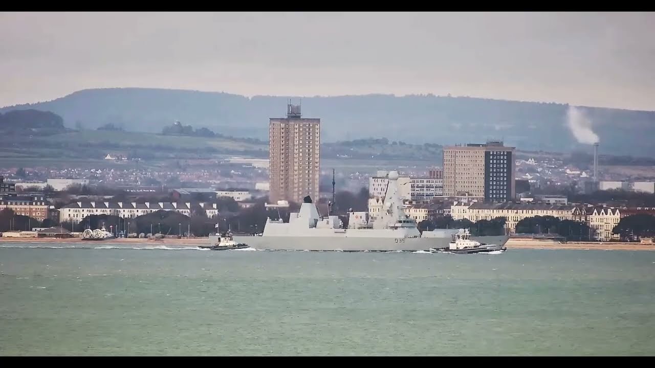 HMS Dragon leaving Portsmouth for Cyprus 10/03/2026