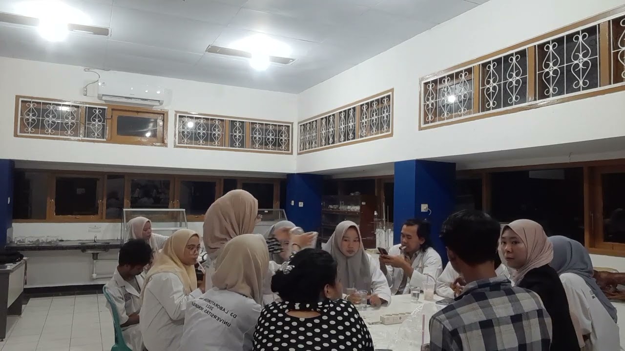 Bukber di lab