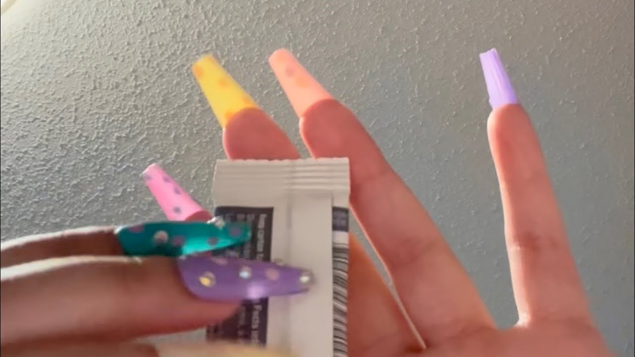ASMR CLOSE UP TAPPING WITH LONG NAILS (no talking)