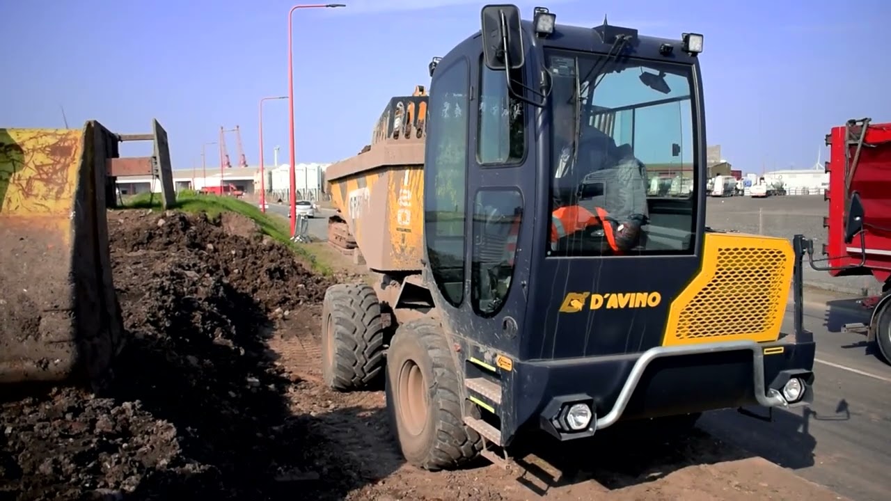 On The Docks: The D'Avino 12 Tonne Swivel Dumper | CP Hire GB