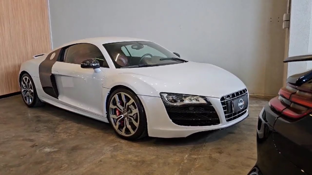 SUBURBAN, R8, TAYCAN, 540 T, PANAMERA - AUTOWERK SHOPPING