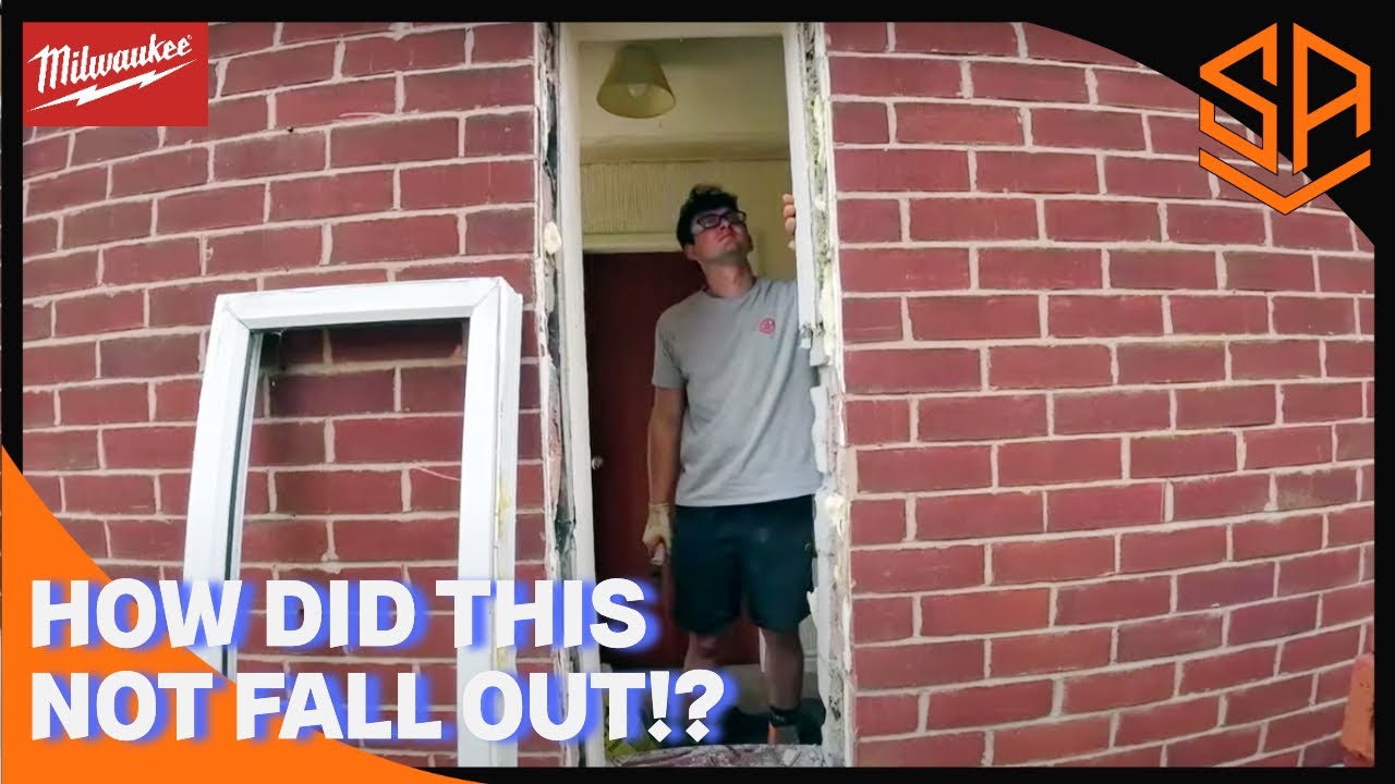 BRICKING UP A VERY DODGY WINDOW!! ALTERATION JOB PT 1