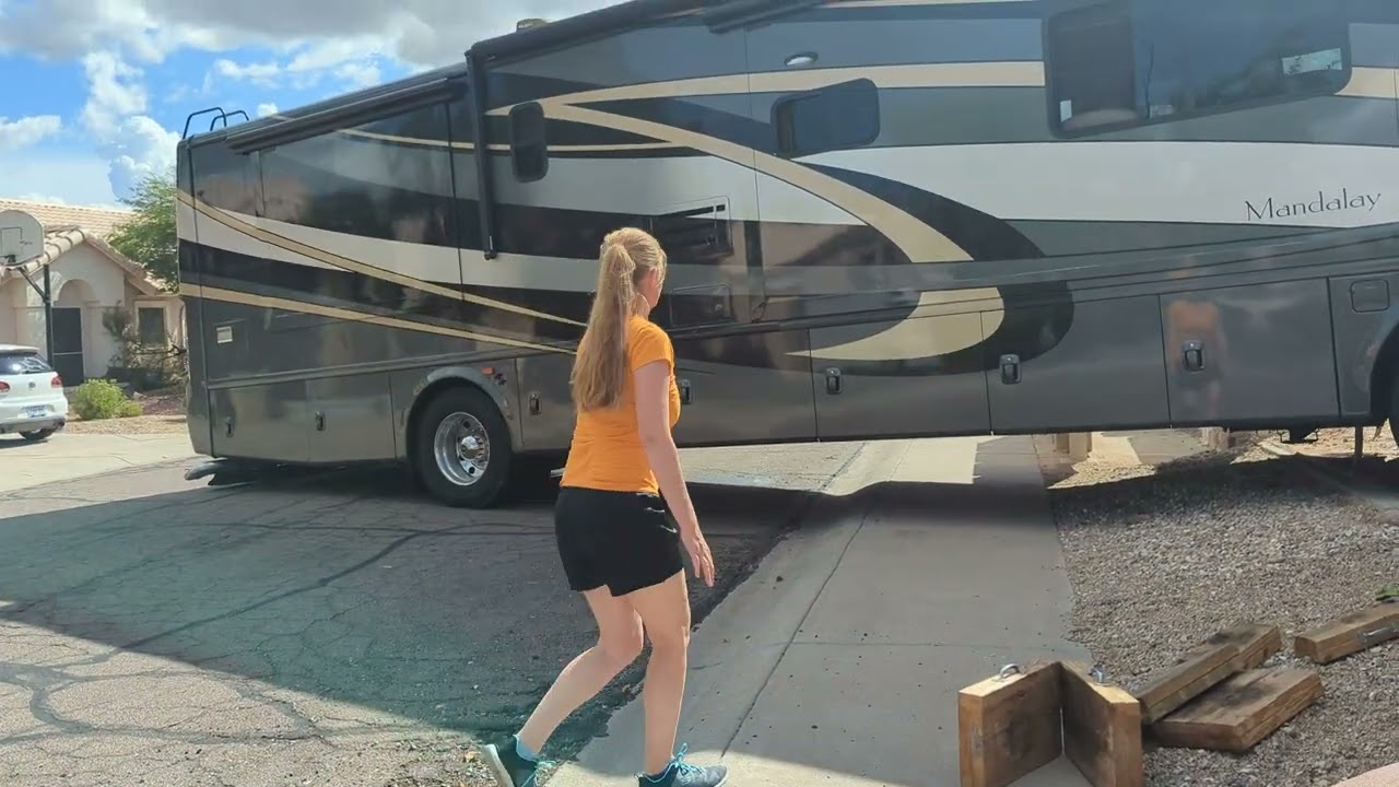 Diesel Pusher Motorhome Steep Driveway