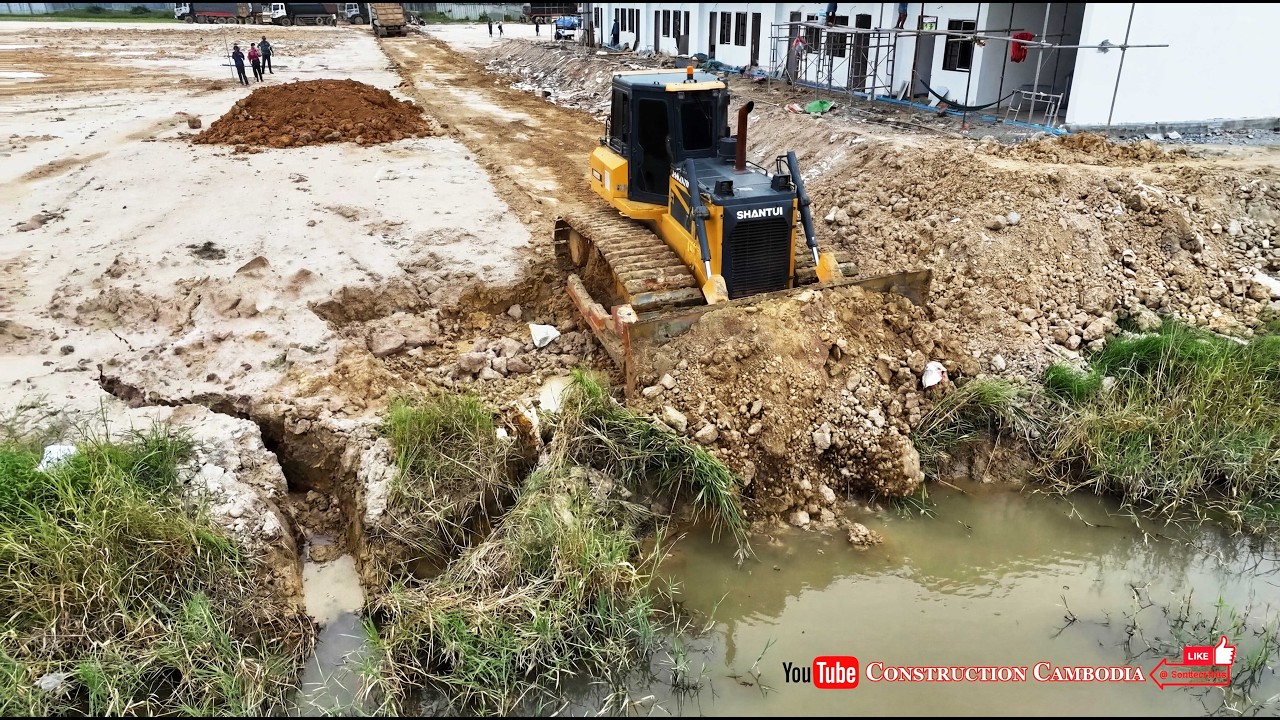 Nicely Landfilling a Huge Flooded Area | Skilled Shantui DH17C3 Dozer & Many 25-Ton Dump Trucks