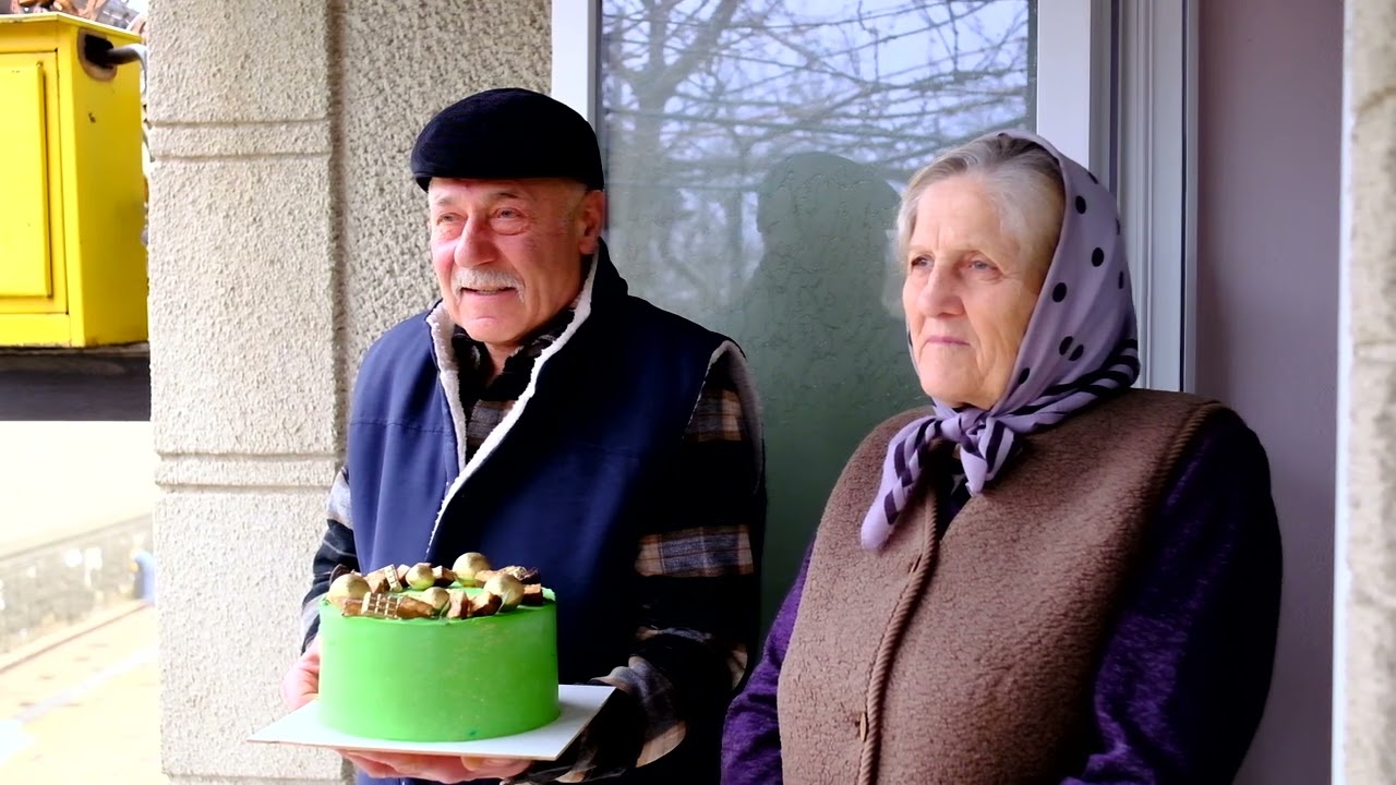 Surprize pentru Domnul Vasile ! Satul Singureni raionul Riscani