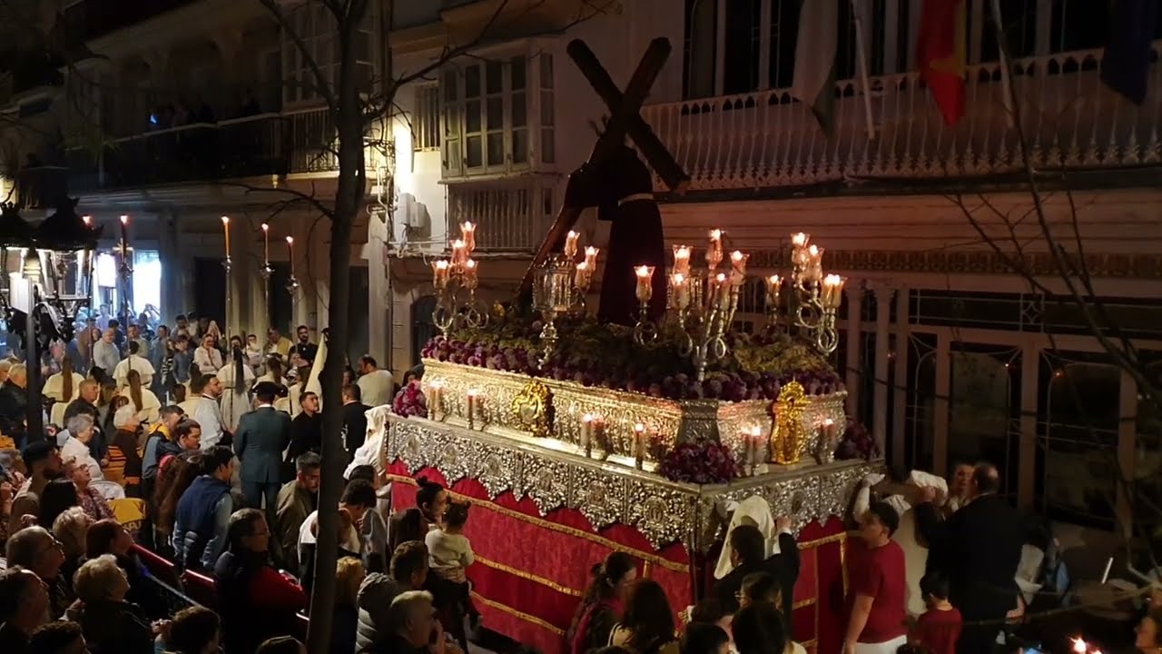 SEMANA SANTA CADIZ 2024 | SABADO DE PASION | NAZARENO DE LA OBEDIENCIA | Salida del túnel de Santiag