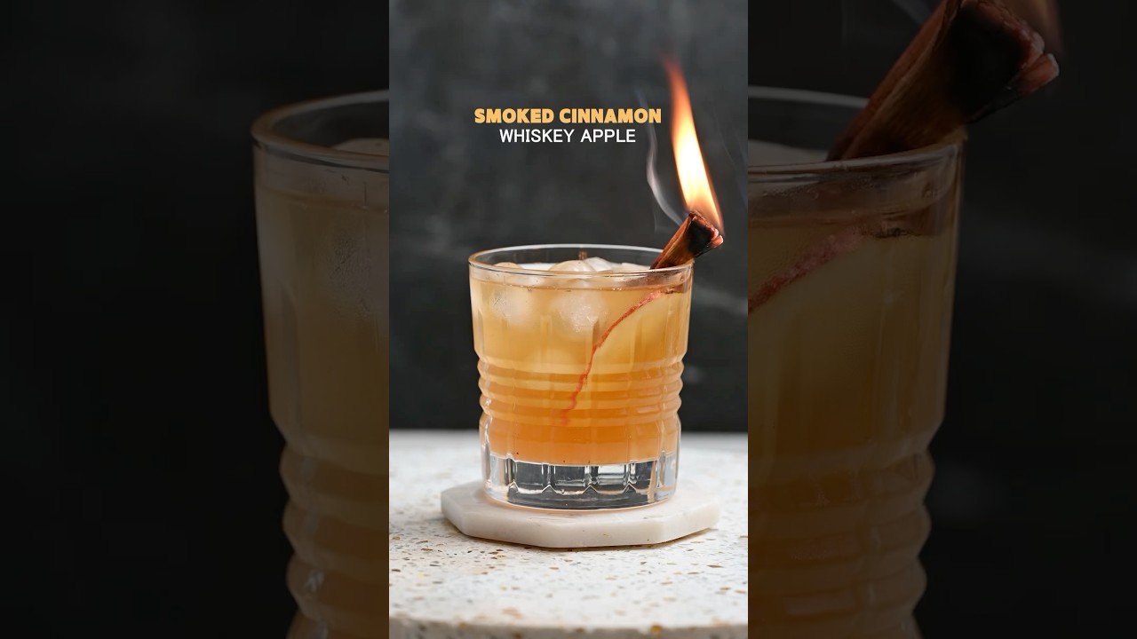 Smoked Cinnamon Apple Whiskey Cocktail 🍎🥃 #FallCocktail #WhiskeyLovers #AppleSeason #Smokeddrinks