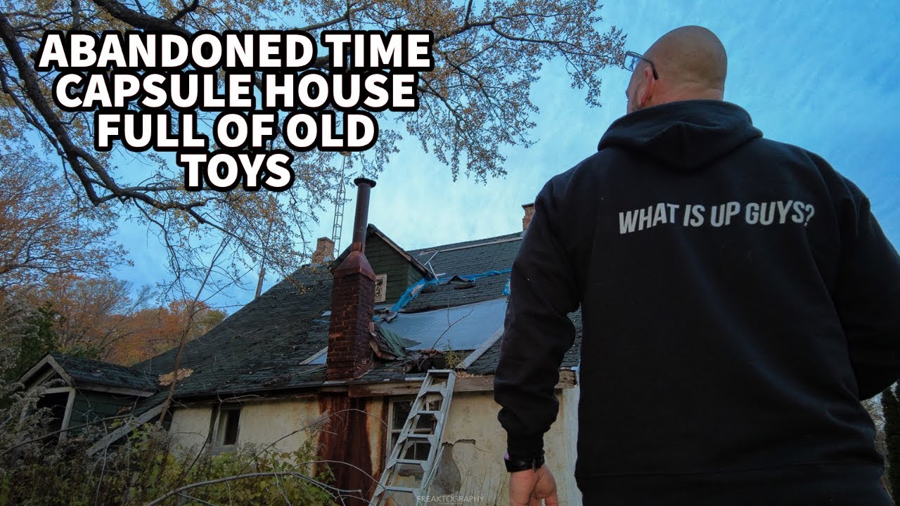 Abandoned Time Capsule House Full of Toys & Retro Sports Gear | Olight Warrior X 3 Flashlight Review