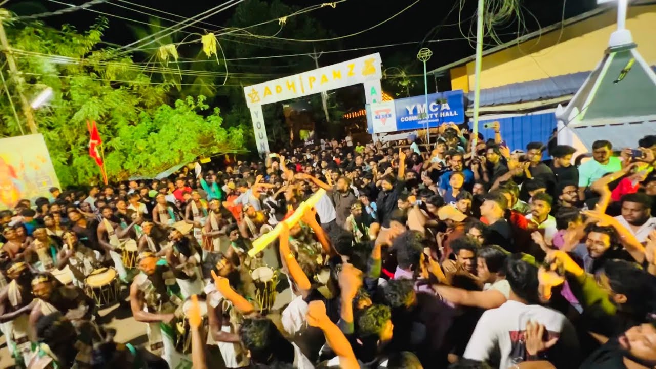 Aattam Kalasamithi Vs Senioz Melam 🥁🎶 ആരാ തകർത്തത് 🕺@Adupputty Perunnal 2024