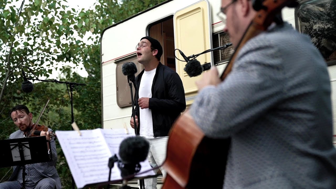 Bosse - Hallo Hometown feat. Kaiser Quartett