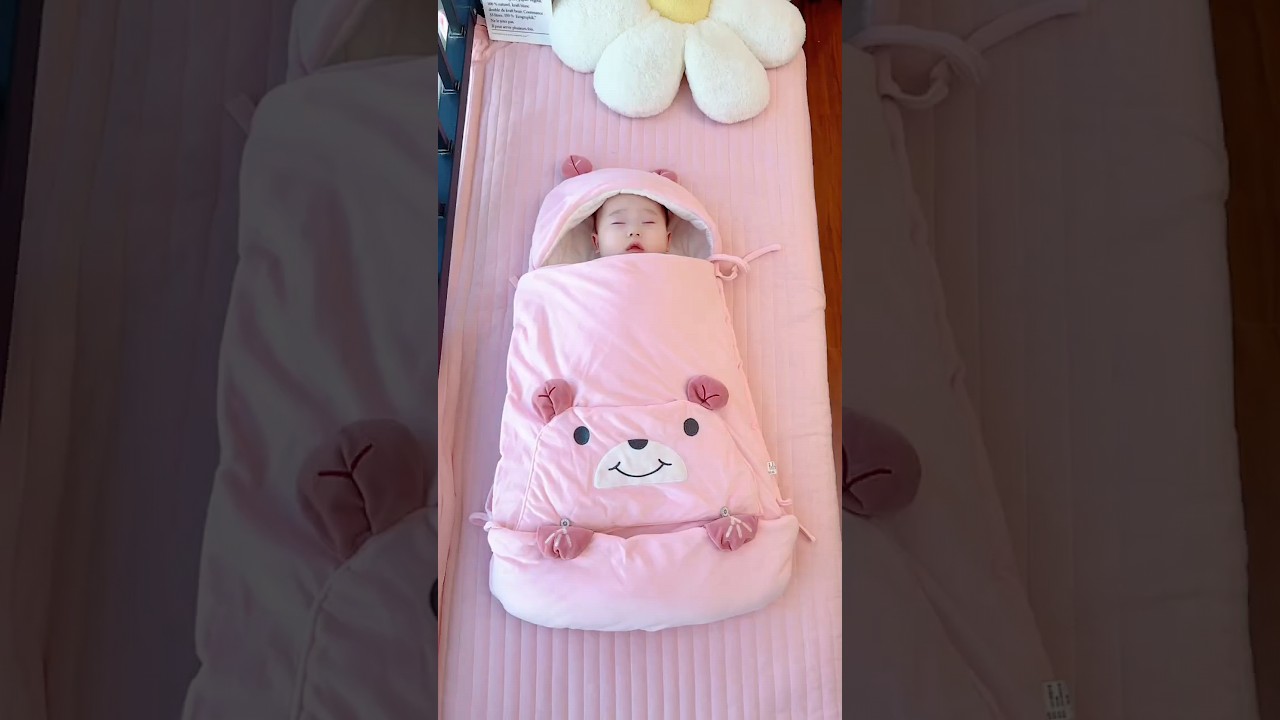 This anti-startle sleeping bag is really useful. It can be used as a blanket for newborn #shorts