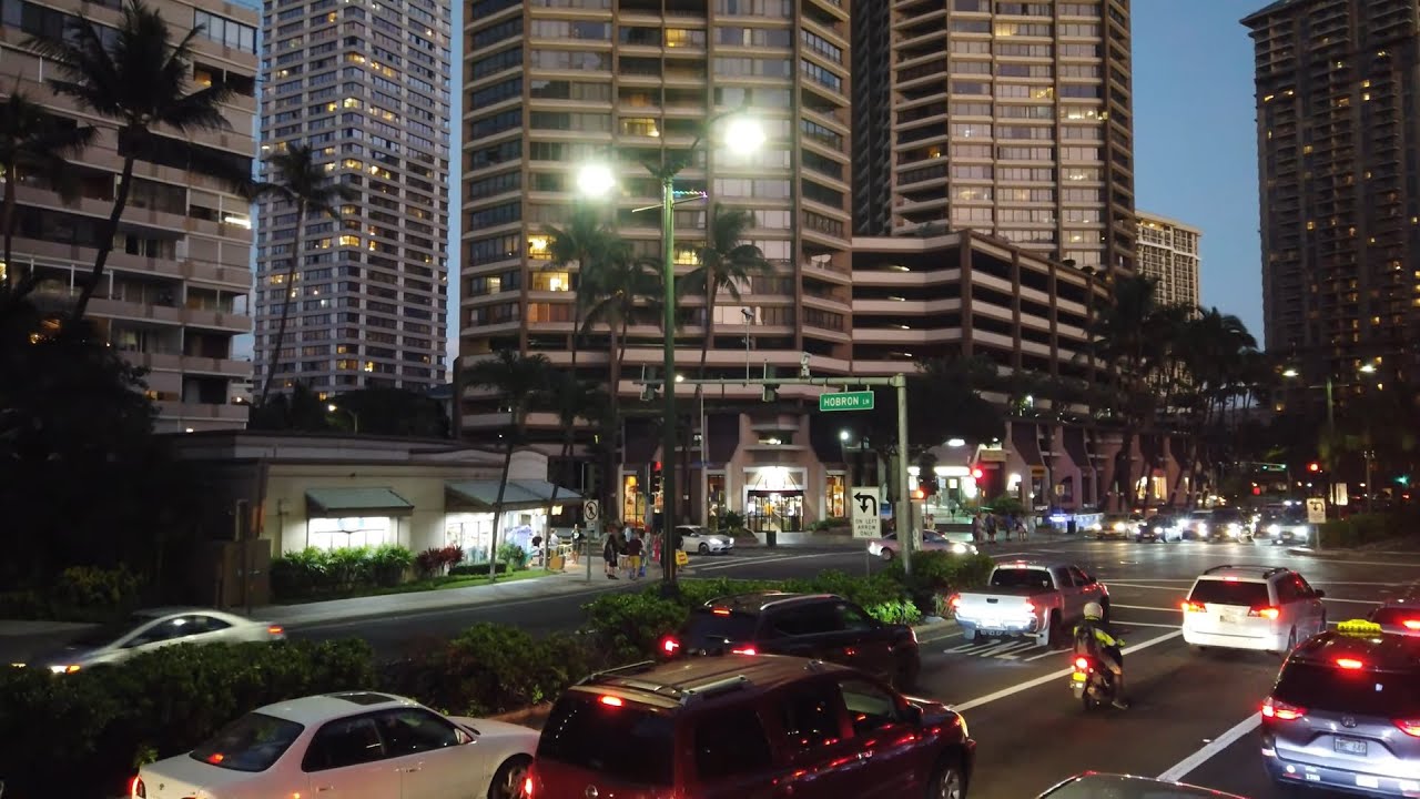 Pink Line of Waikiki Trolley 