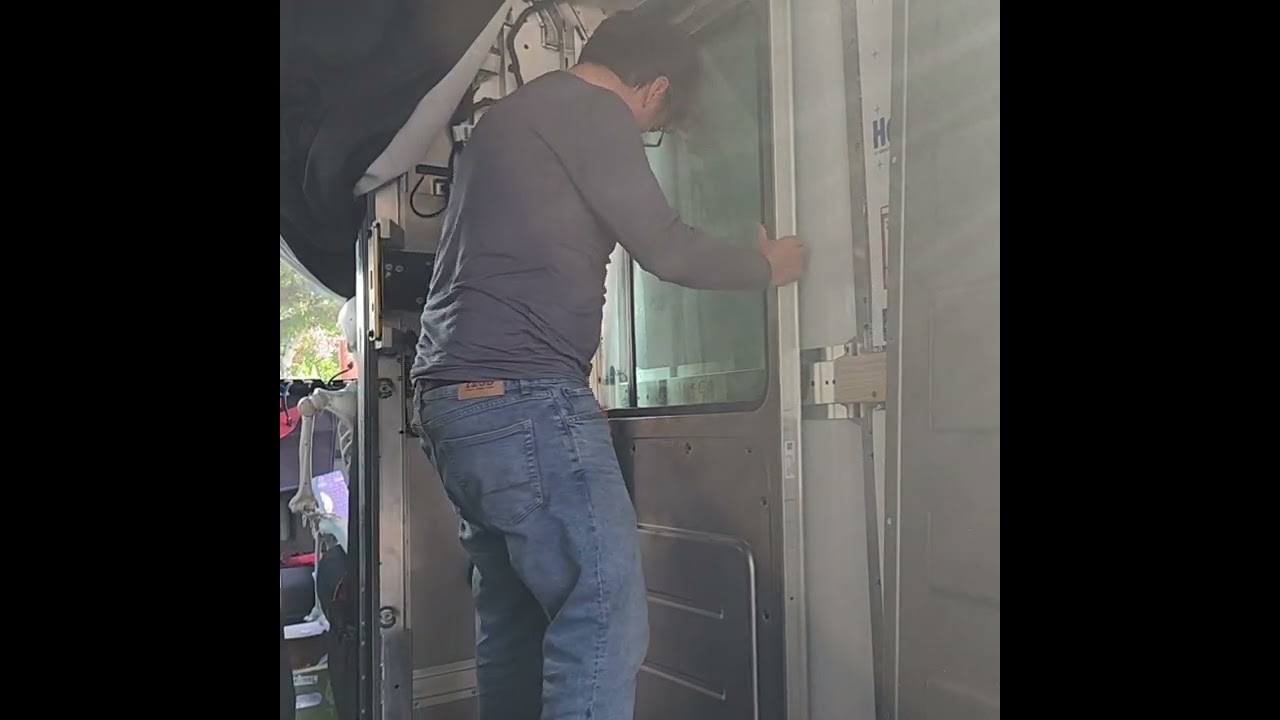 Insulating the door pockets on a 2025 Chevrolet Brightdrop Zevo 600 electric van! ⚡️🚐