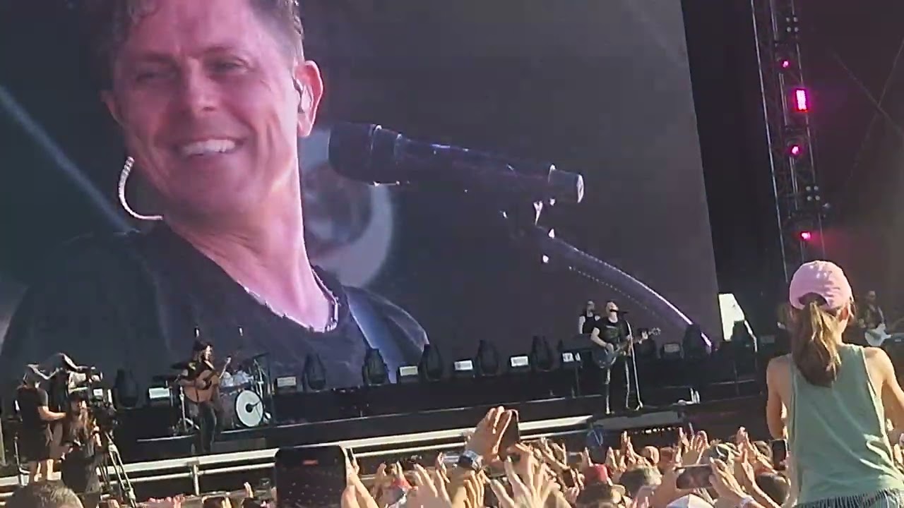 Michael Patrick Kelly - Beautiful Madness Live Lovestream Bratislava 2023