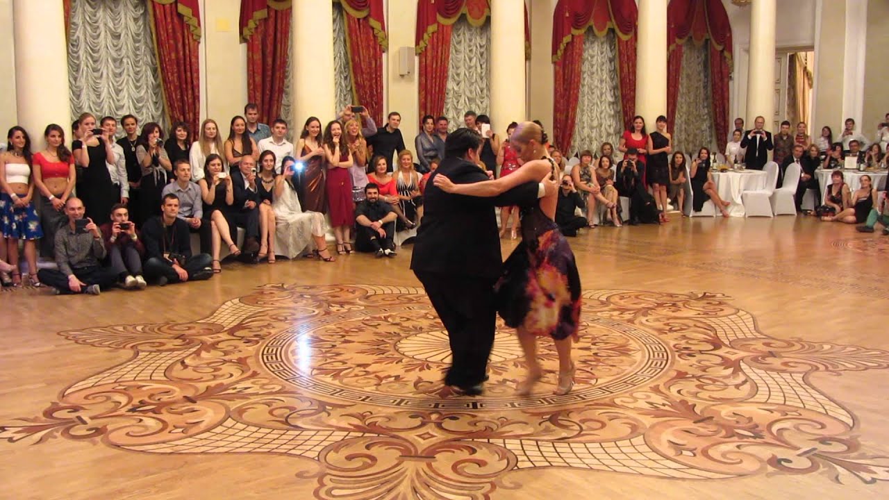 Aoniken Quiroga and Alejandra Mantinan.  Fuego de la Noche tango festival, Kazan 17.10.2015