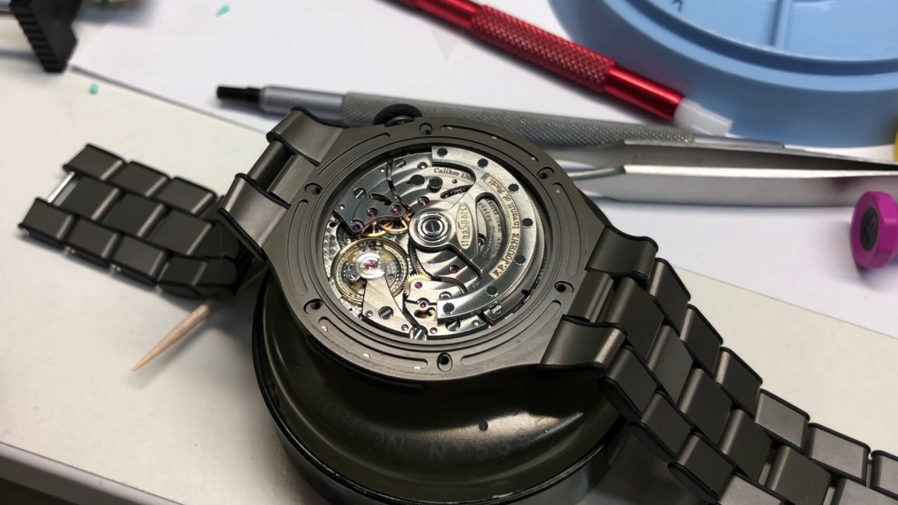 Часы F.P. Journe Octa Sport - вес 70 грамм.