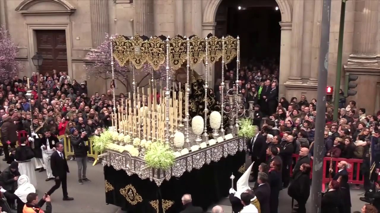 Salida Mª Stma. de la Soledad de Alcalá de Henares. Banda de Música de Bailén