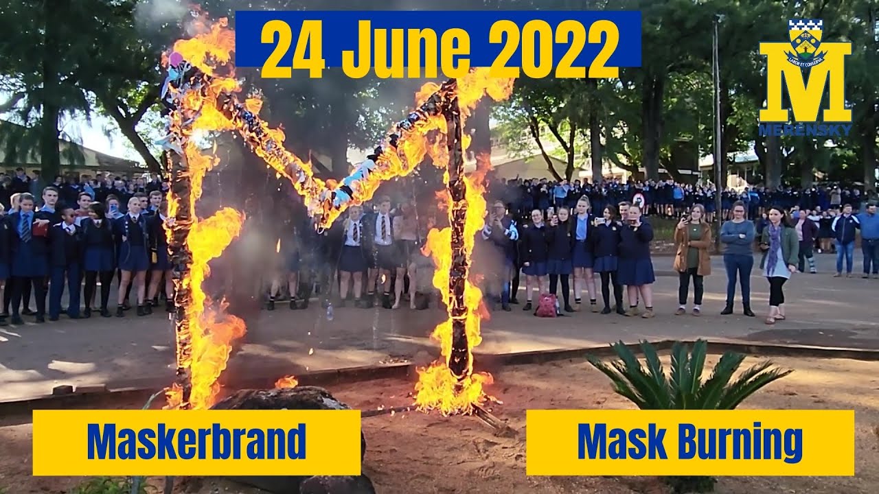 Maskerbrand 2022 Mask Burning