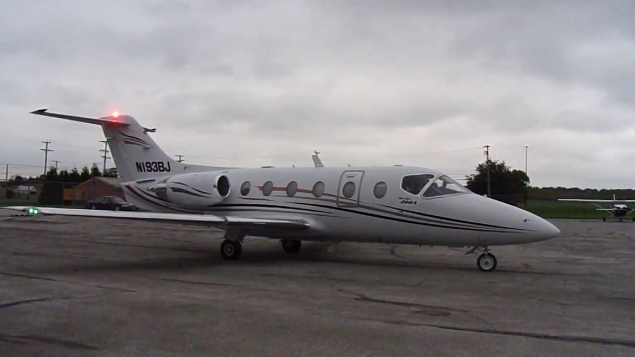 Beechcraft Hawker 400 N193BJ start up and take off from York airport