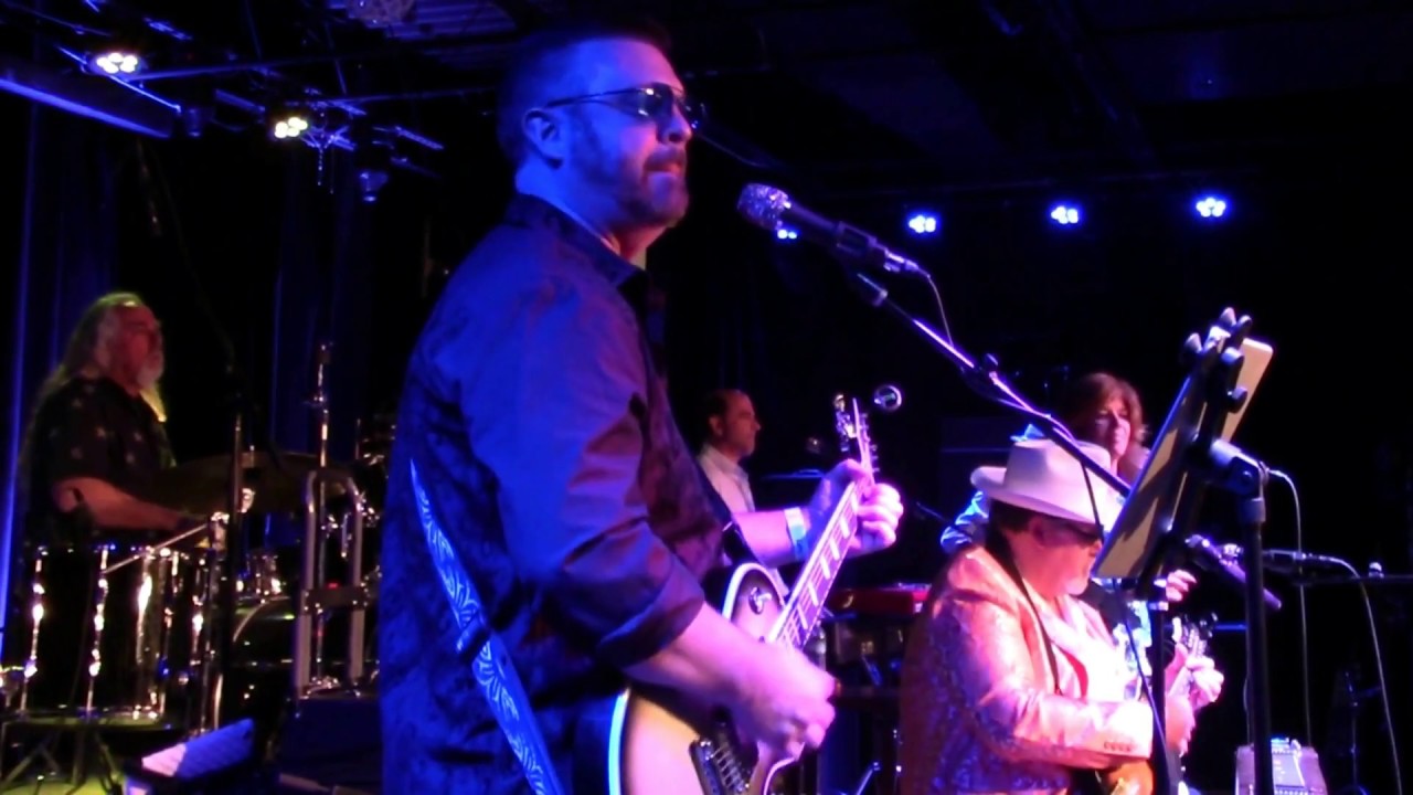1969-1970 Tribute Medley – MOTU Acoustic-Electric Live