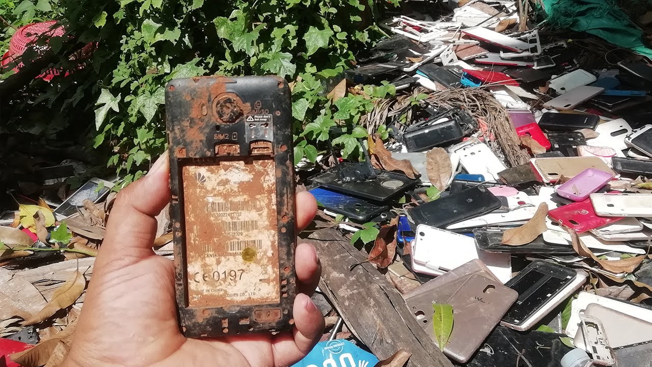 Restoration an abandoned Huawei Y3II | restore old touch phone destroyed.