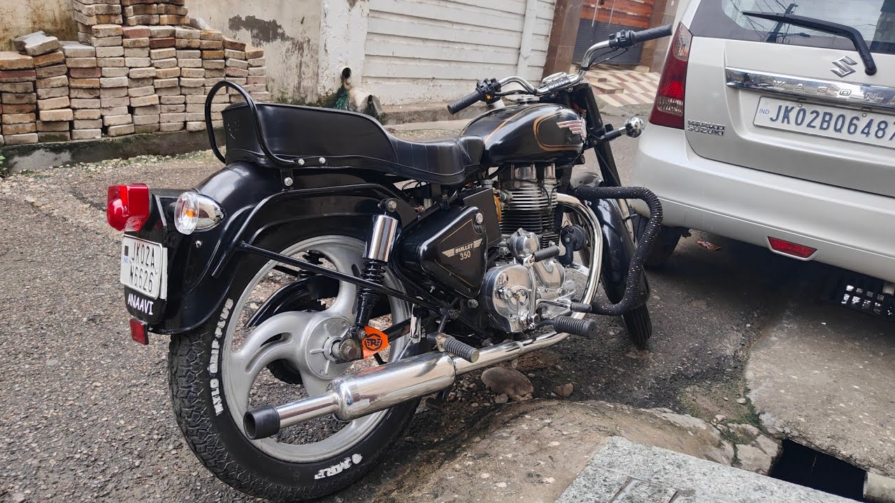 Old Bullet 350 Complete Service ||Detailed video|| With parts details mentioned. Part-1