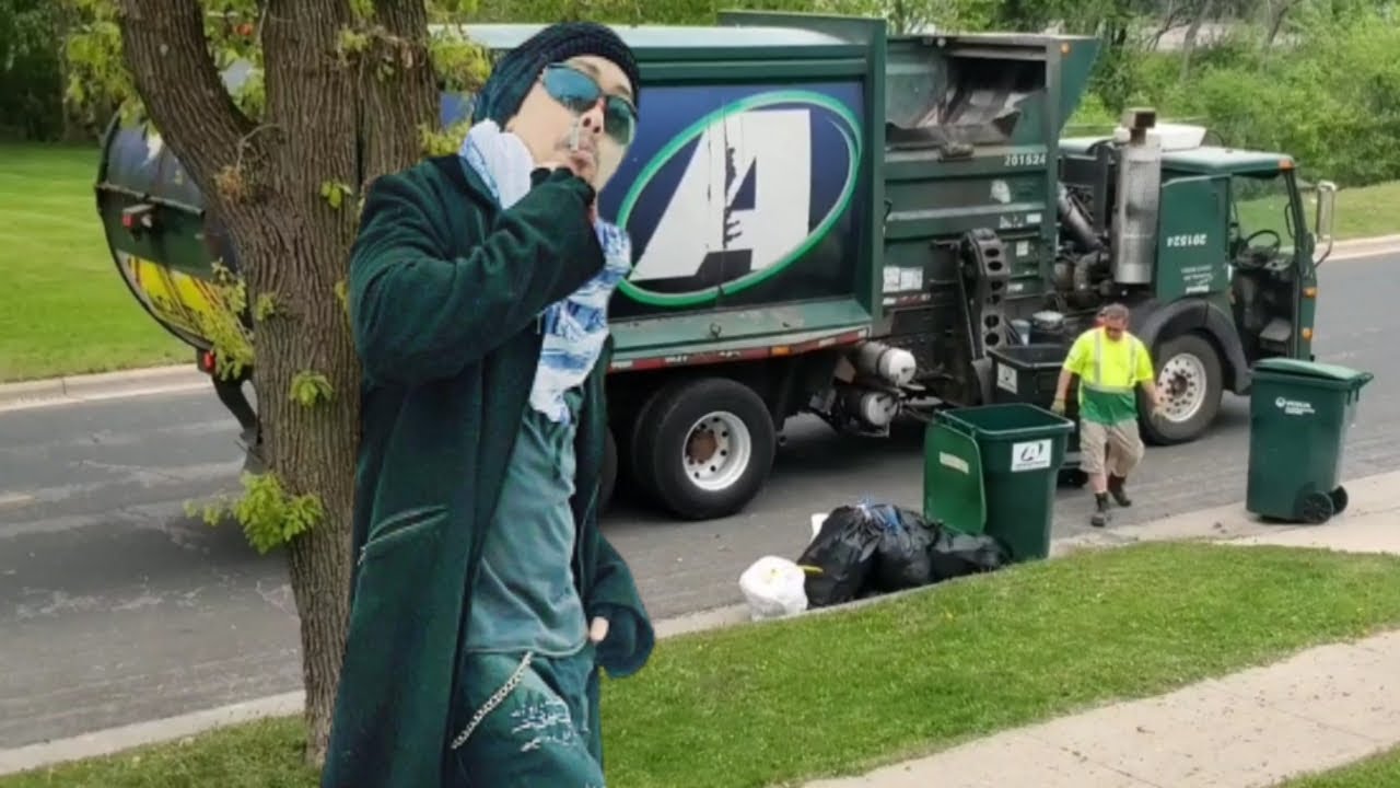 ប្រាក់ខែ$35,000 ទៅ $50,000 ក្នុងមួយឆ្នាំធ្វេីការនៅរោងចក្រសម្រាមនៅអាមេរិក