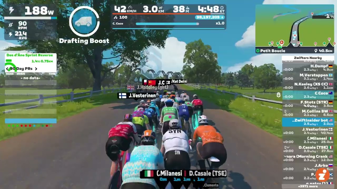 Использование бонуса Drafting Boost с новым индикатором Draft Indicator в Zwift.
